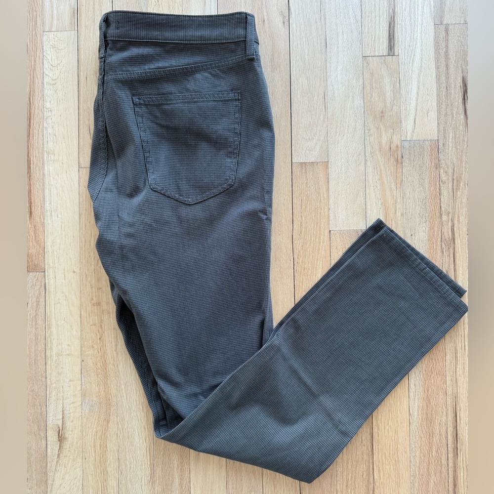 Men’s Uniqlo Black and Brown Houndstooth Chino Pants size 36